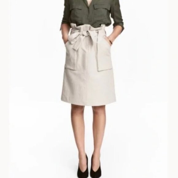 H&M linen cargo skirt front patch pockets wide tie belt. Women's Size 6 - Picture 1 of 6
